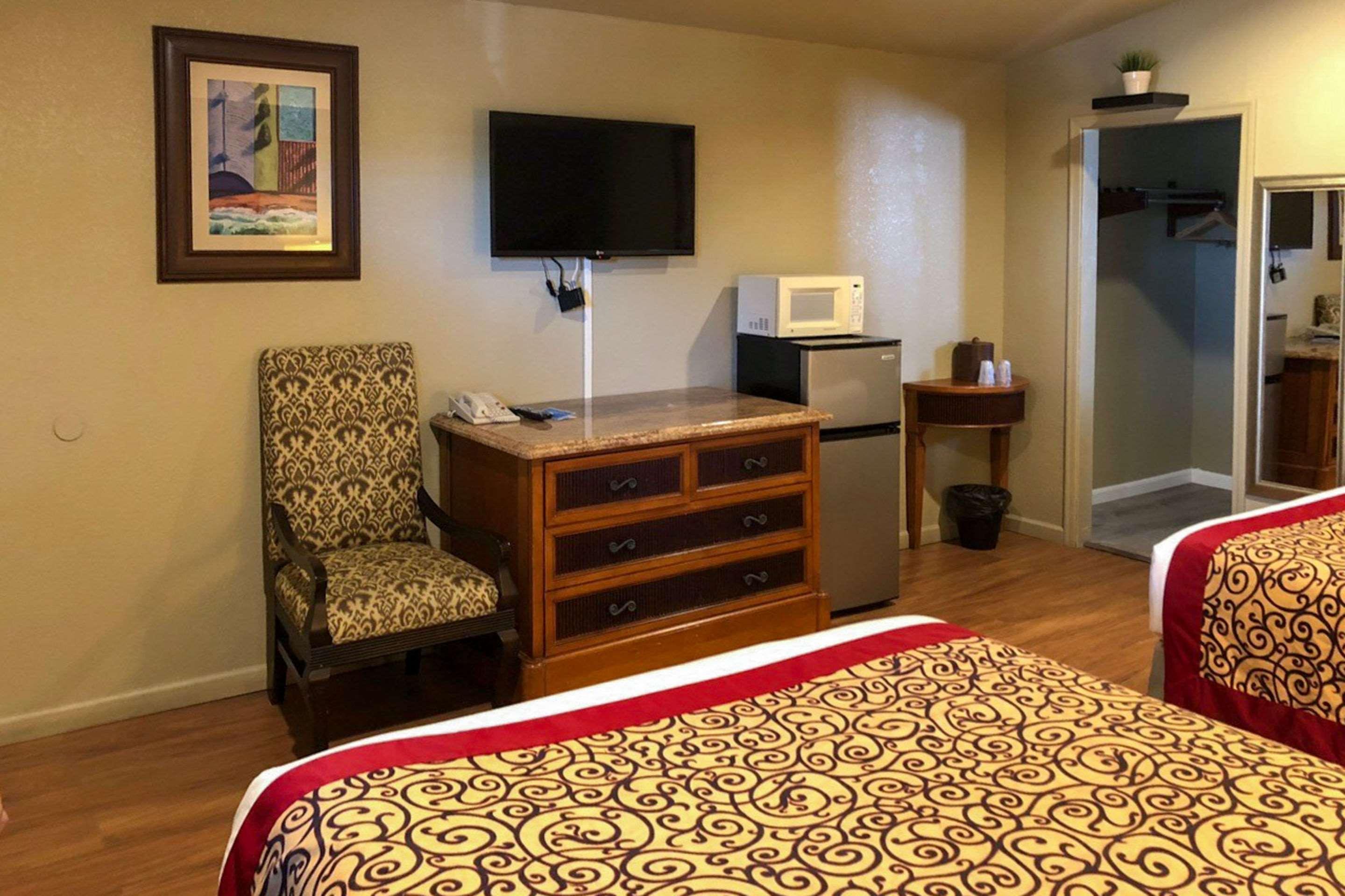 Rodeway Inn Flagstaff East Route 66 Екстериор снимка
