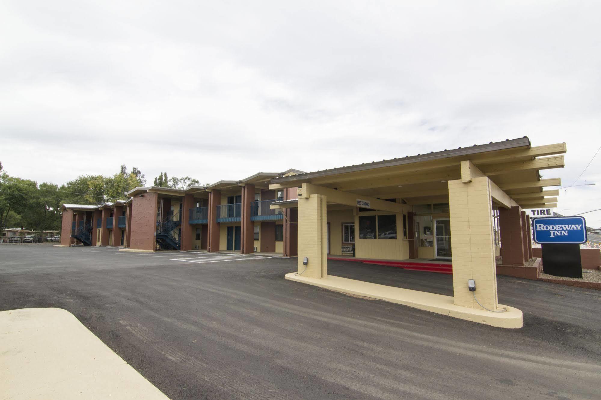 Rodeway Inn Flagstaff East Route 66 Екстериор снимка